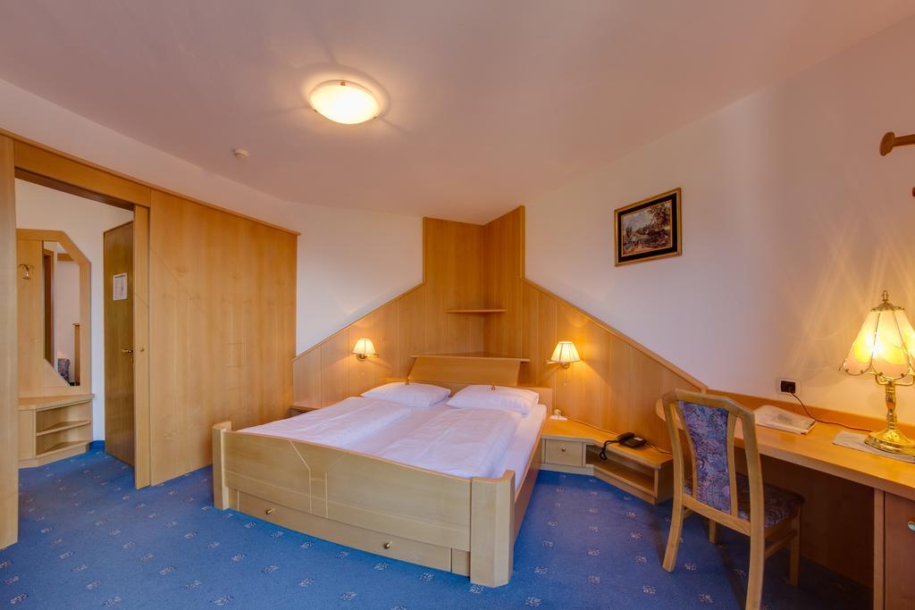 Double Room Mountain View